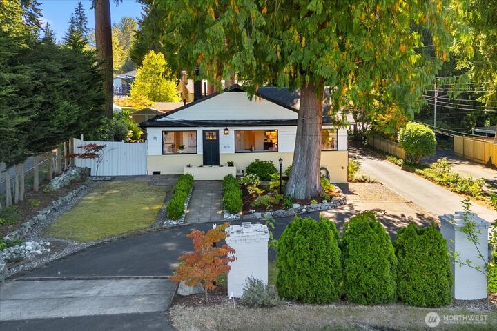 Property Photo: 825 NW 180th Street WA 98177