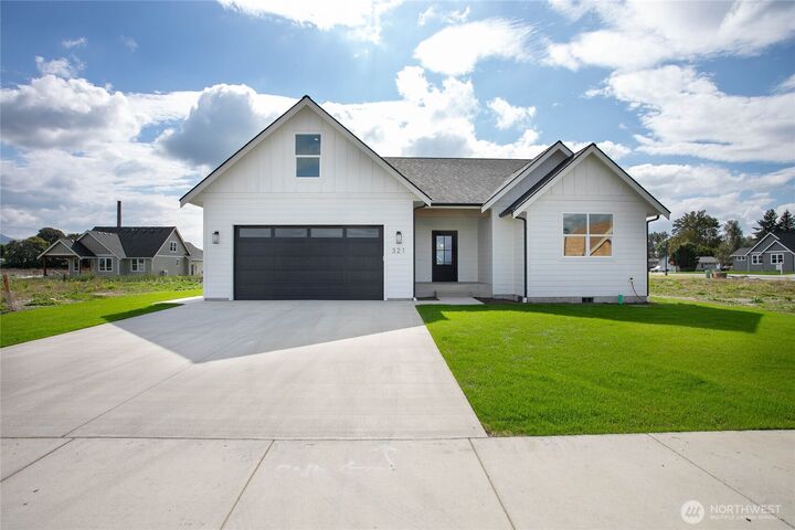 Property Photo: 321 W 4th Street WA 98247
