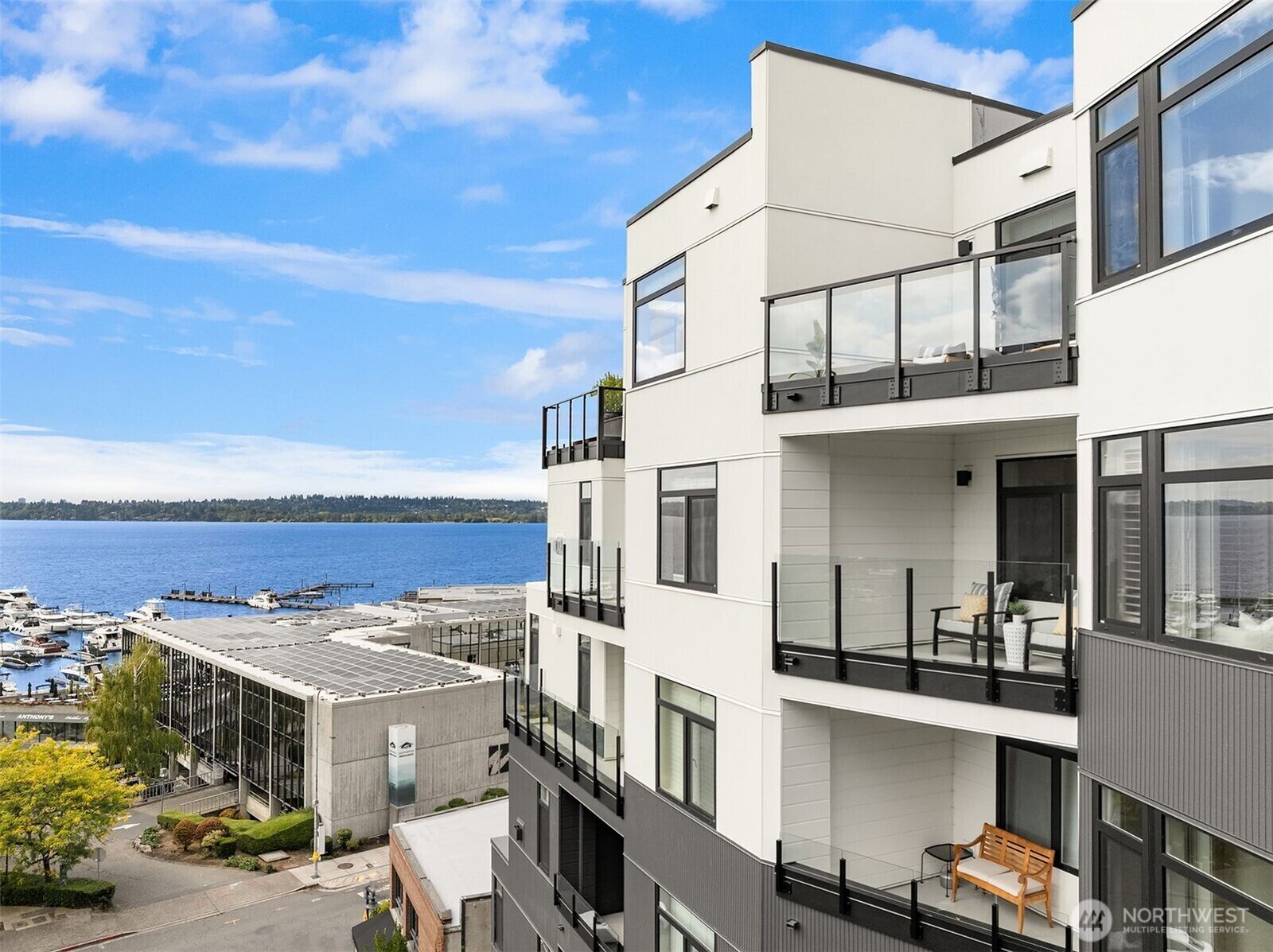 Property Photo: 108 2nd Avenue S 403 WA 98033
