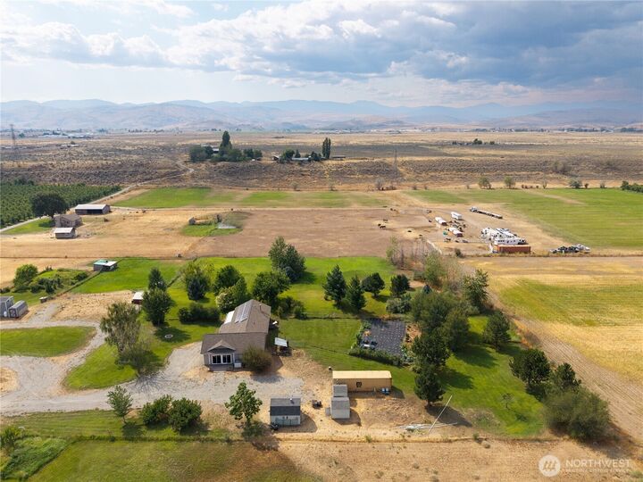 Property Photo: 6 Peacock Lane WA 98841
