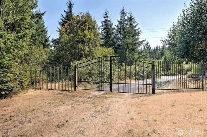 Property Photo: 8391 E State Route 3 WA 98584