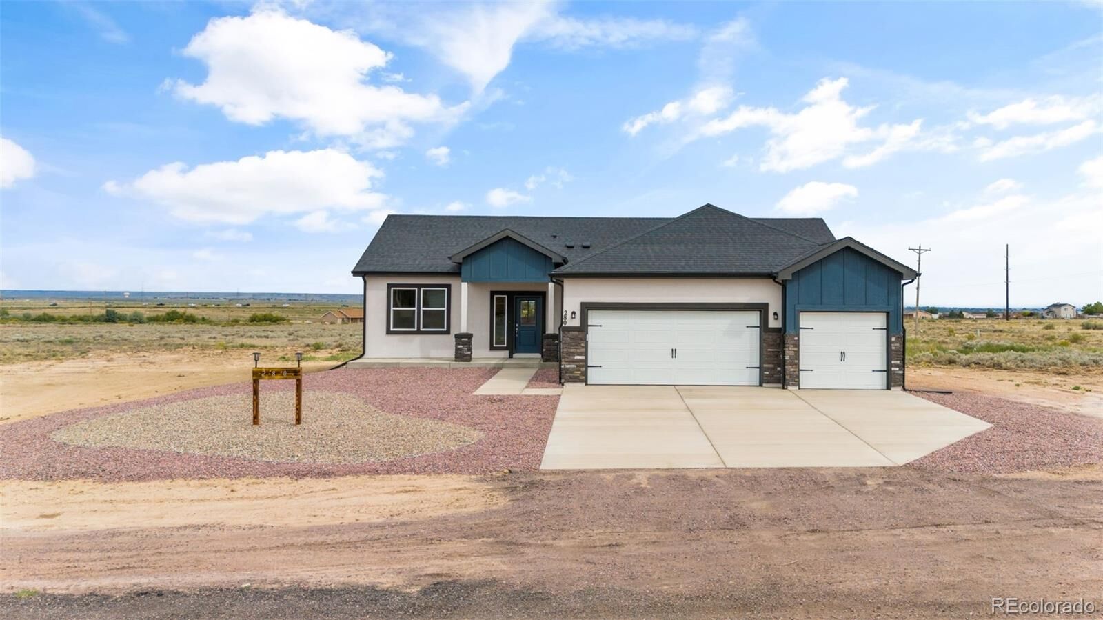 Property Photo:  280 S Meriweather Drive  CO 81007 