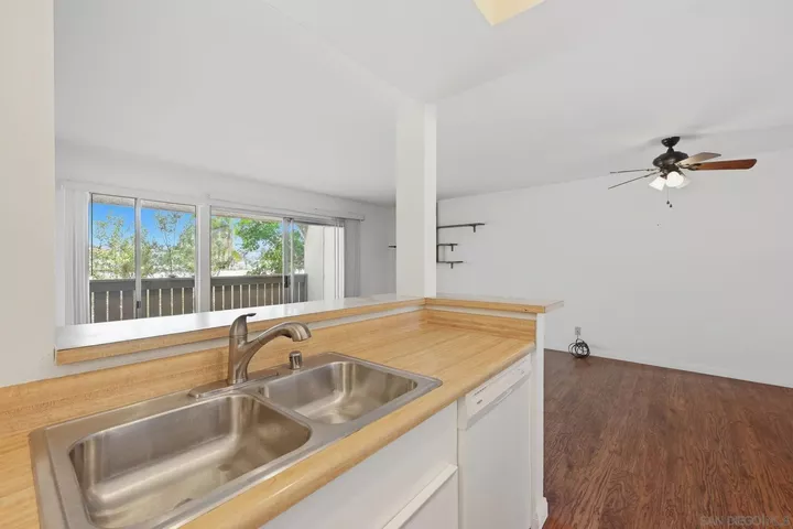 Property Photo:  155 W Glaucus C  CA 92024 