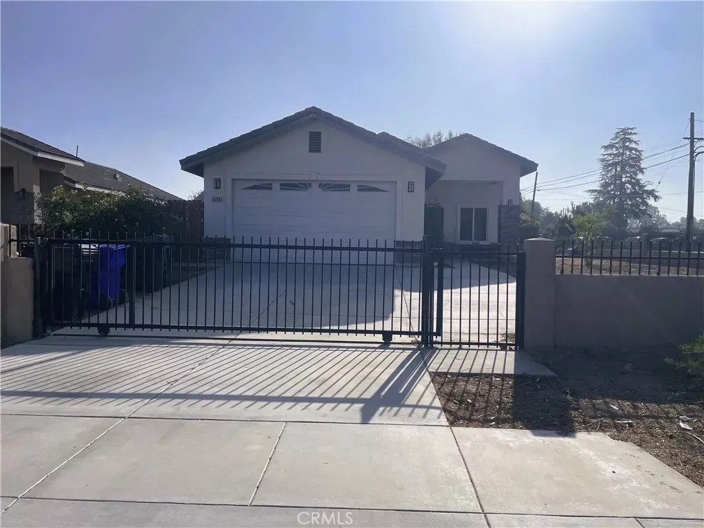 Property Photo: 1489 Richardson CA 92408