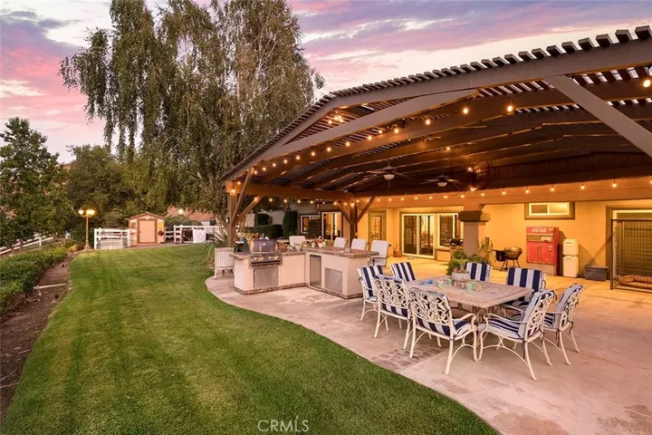 Property Photo:  39985 Calle De Suenos  CA 92562 
