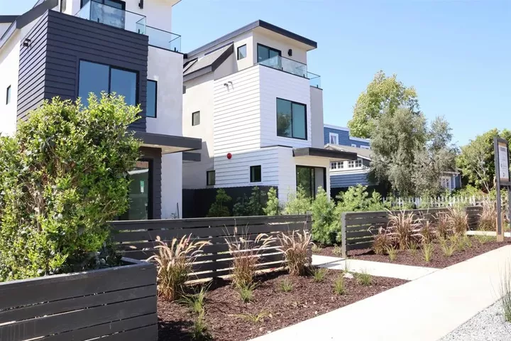 Property Photo: 4064 Haines Street CA 92109