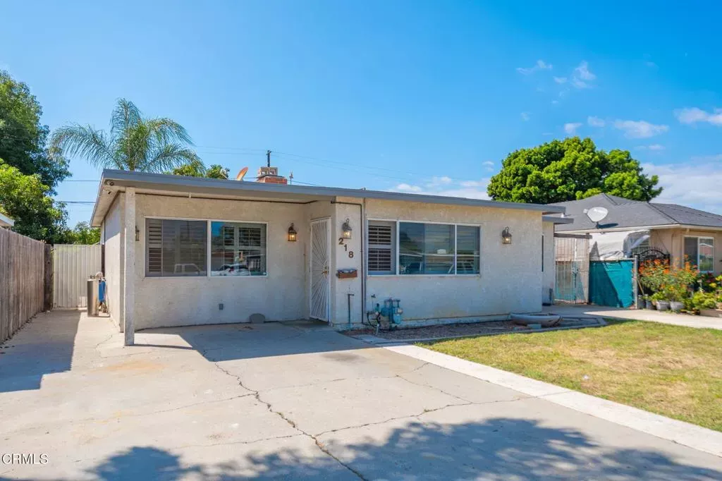 Property Photo:  218 Warren Avenue  CA 93060 