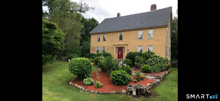 Property Photo:  19 North Road  CT 06278 
