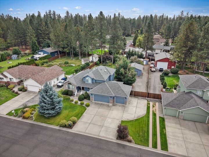 Property Photo: 4524 E Woodglen Rd Rd WA 99021