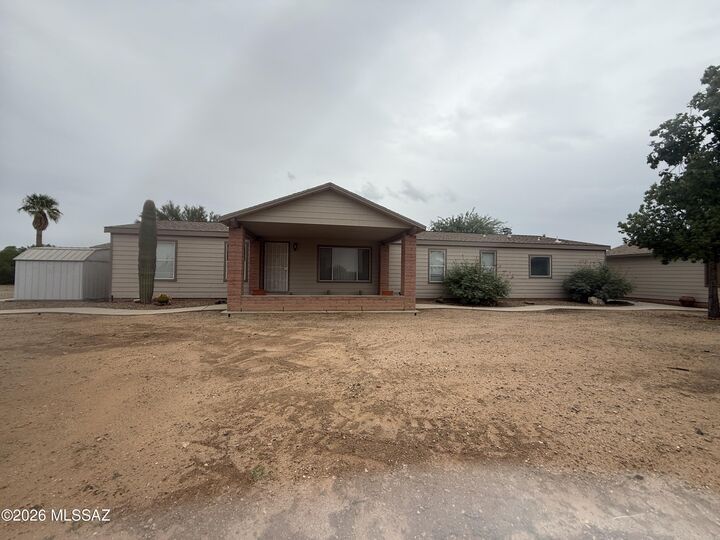 Property Photo:  11880 W Desert Oasis Trail  AZ 85743 