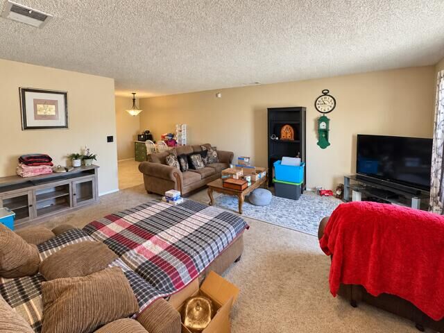 Property Photo:  4625 W Paradise Avenue  CA 93277 