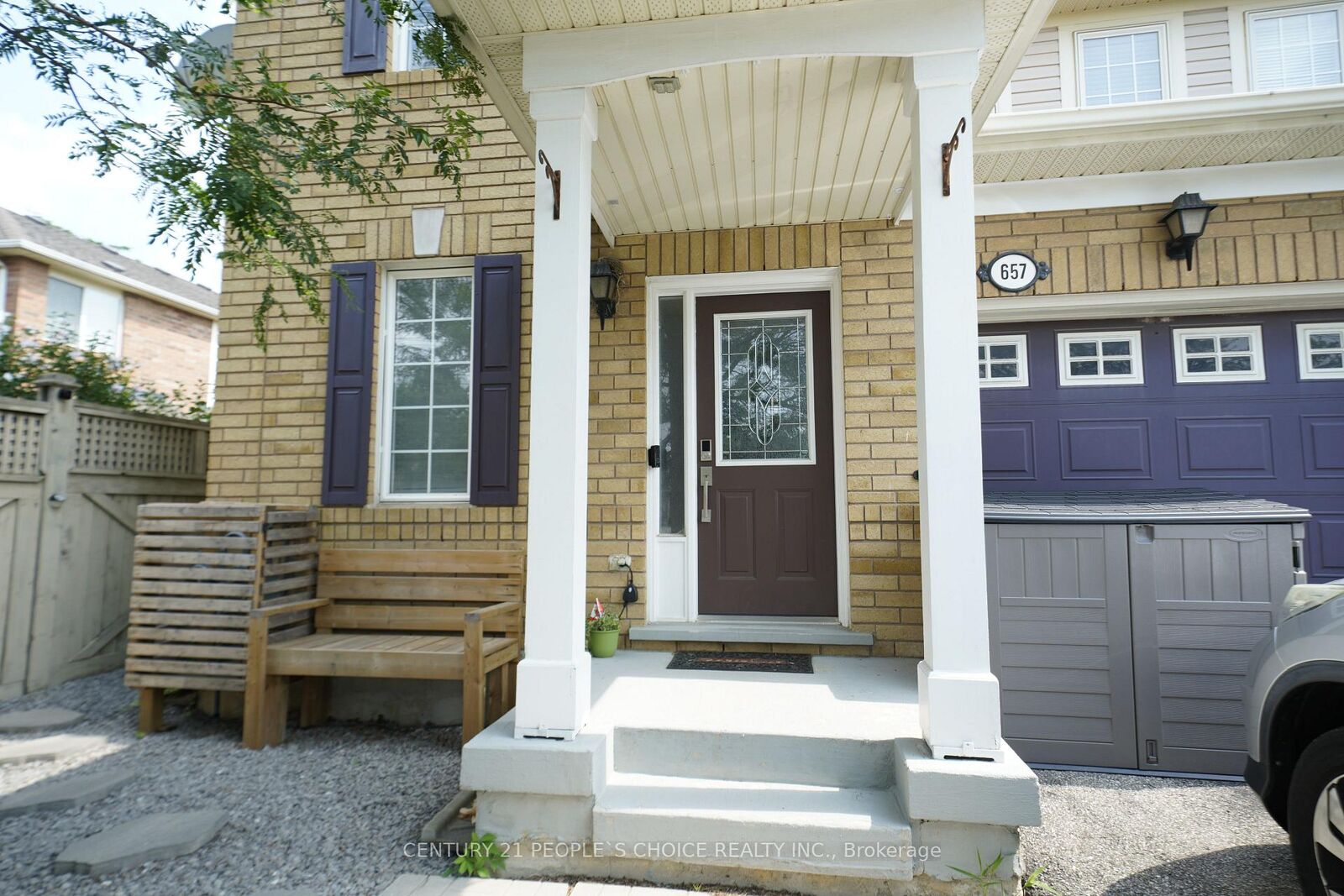 Property Photo:  657 Thompson Road S Upper  ON L9T 5W8 