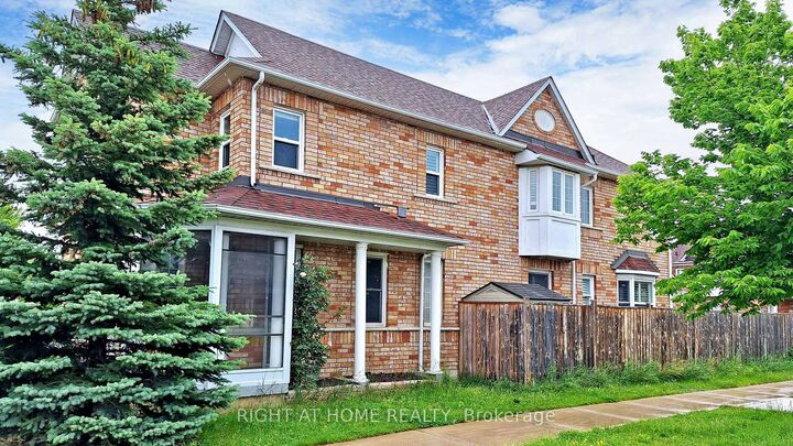 Property Photo: 1 Ray Street ON L3R 5X6