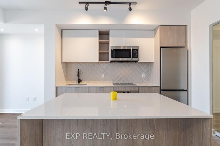 Property Photo: 36 Zorra Street 1805 ON M8Z 4Z7