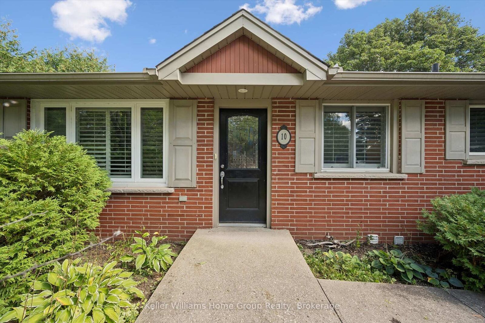 Property Photo: 10 Picadilly Place ON N1G 2P9