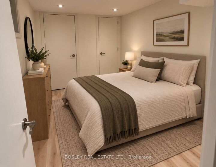 Property Photo:  257 Franklin Avenue Lower  ON M6P 3Z4 