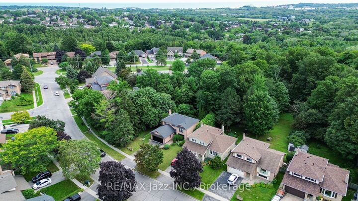 Property Photo:  262 Athabasca Street  ON L1H 8E4 