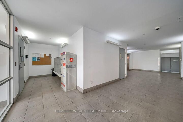 Property Photo: 1375 Dupont Street 502 ON M6H 4J8