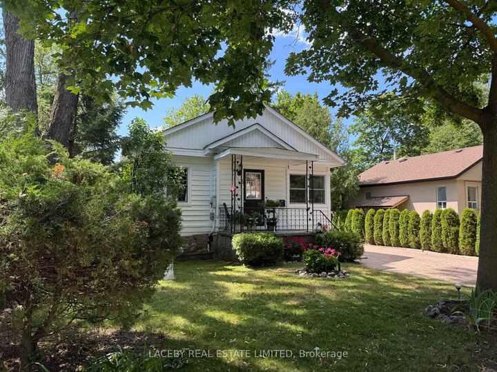 Property Photo:  82 Mill Street  ON L4C 4A7 
