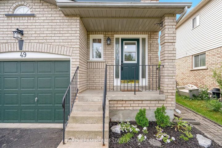 Property Photo:  49 Cunningham Drive  ON L4N 8L4 