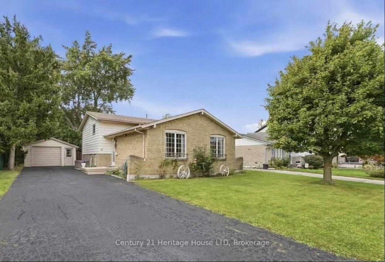 Property Photo:  62 Northgate Drive  ON L3C 5Y4 