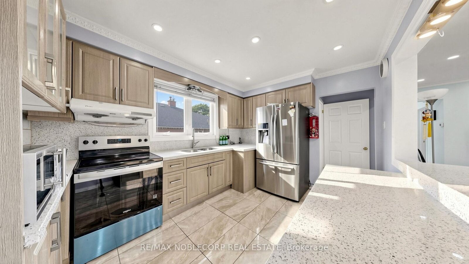 Property Photo: 95 Snowood Court ON M3N 1E7