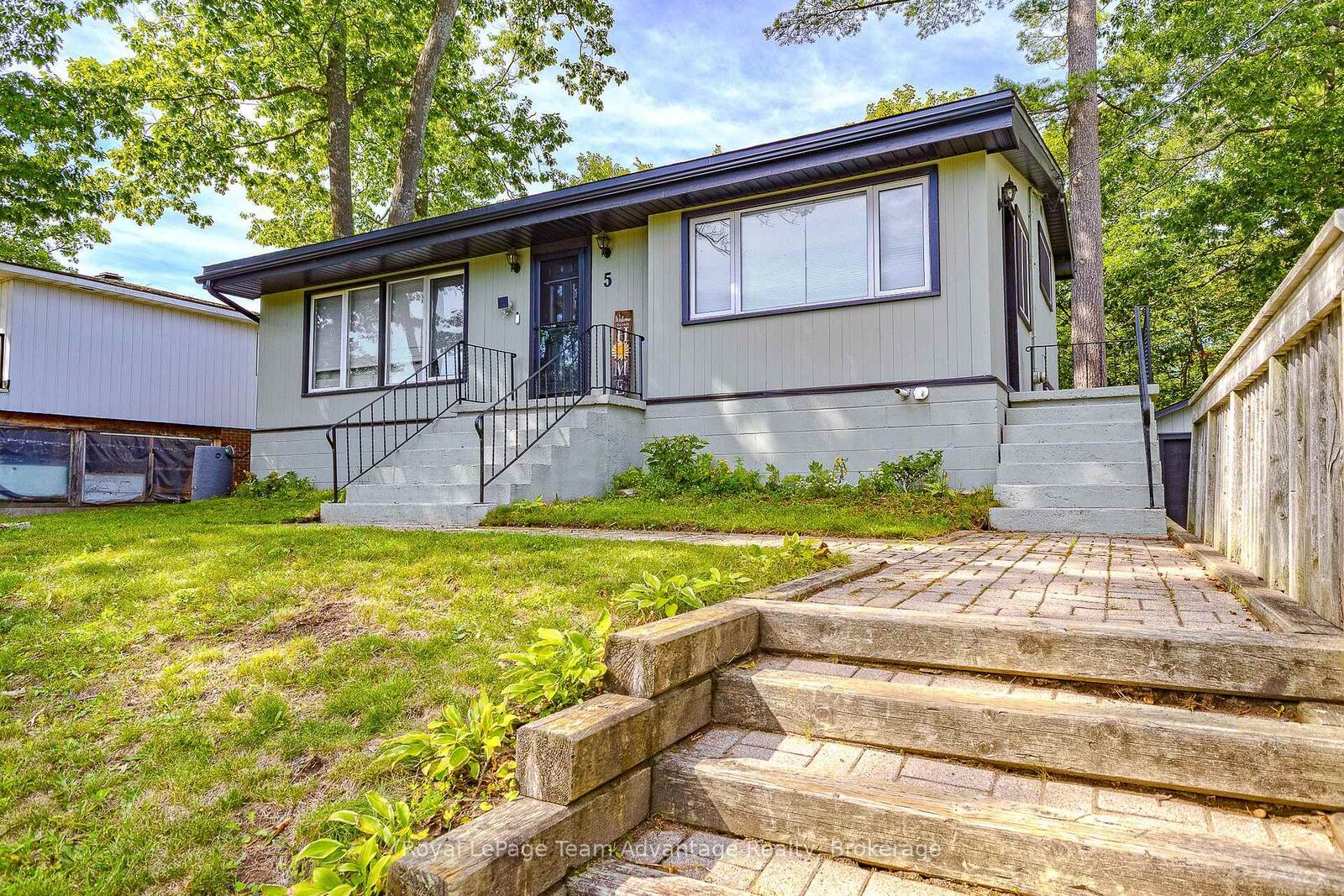 Property Photo:  5 Burritt Street  ON P2A 1N5 