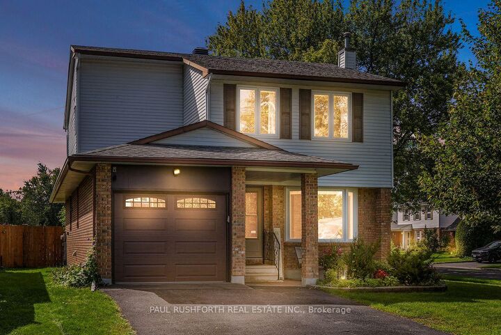 Property Photo:  34 Brenda Crescent  ON K1V 0J8 
