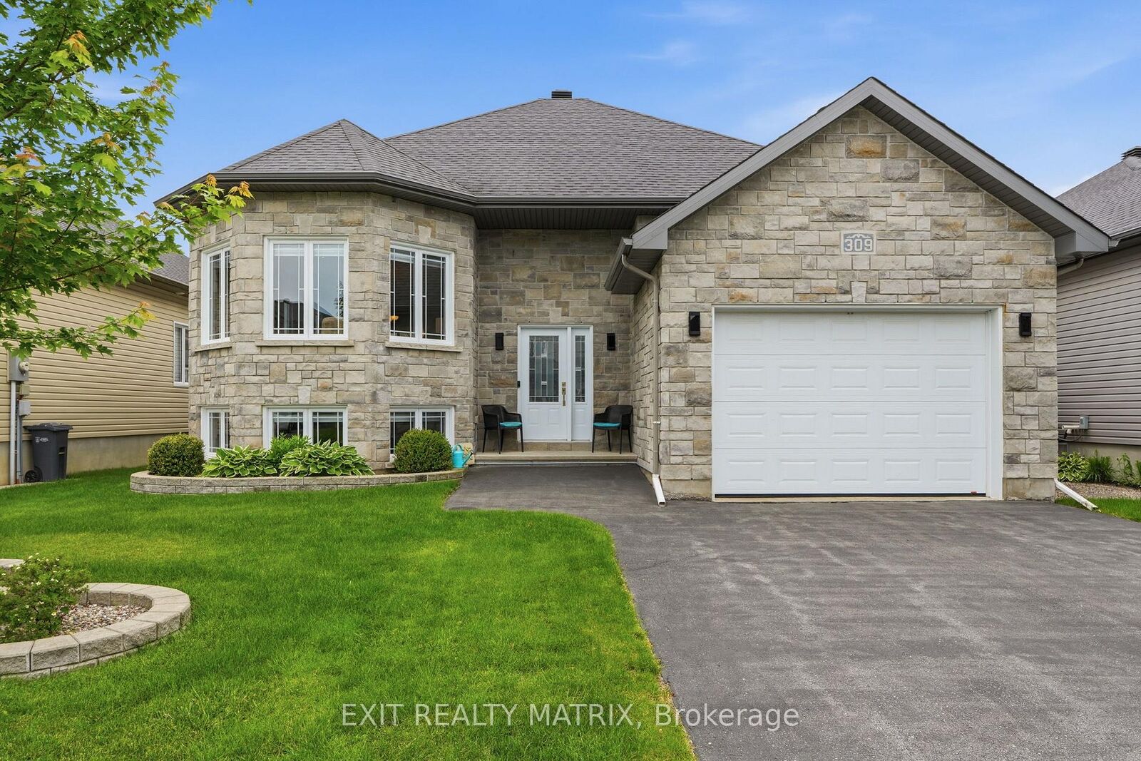 Property Photo:  309 Colmar Street  ON K0A 1W0 