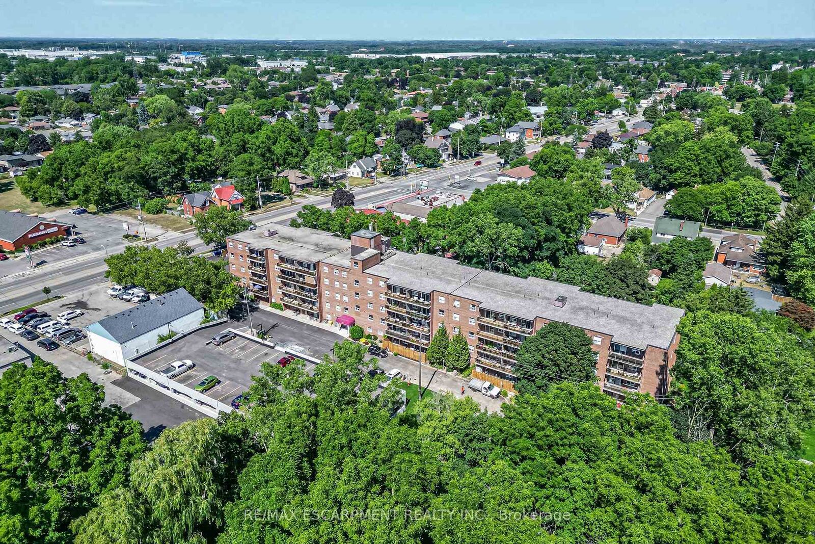 Property Photo:  793 Colborne Street E 508  ON N3S 7J3 
