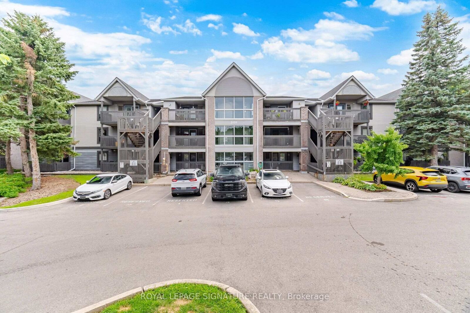 Property Photo: 2020 Cleaver Avenue 207 ON L7M 4C2