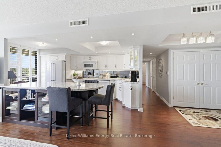 Property Photo:  700 Wilson Road N 806  ON L1G 7T5 
