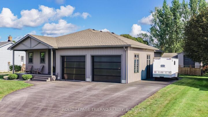 Property Photo:  51 Park Street  ON N0G 2R0 