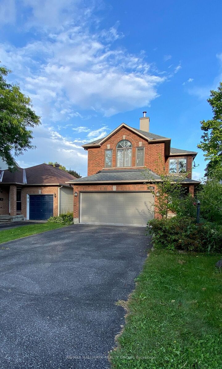 Property Photo:  128 Grenadier Way  ON K2J 4M1 
