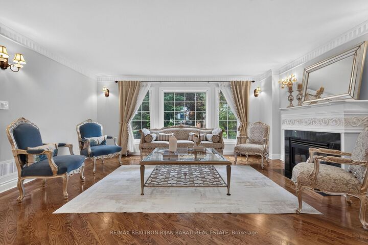 Property Photo:  162 Goulding Avenue  ON M2M 1L7 