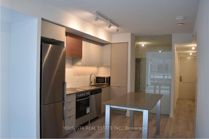 Property Photo:  26 Gibbs Road 446  ON M9B 0E3 