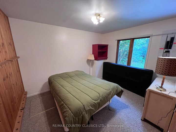 Property Photo:  110 Village Street  ON K0L 1C0 