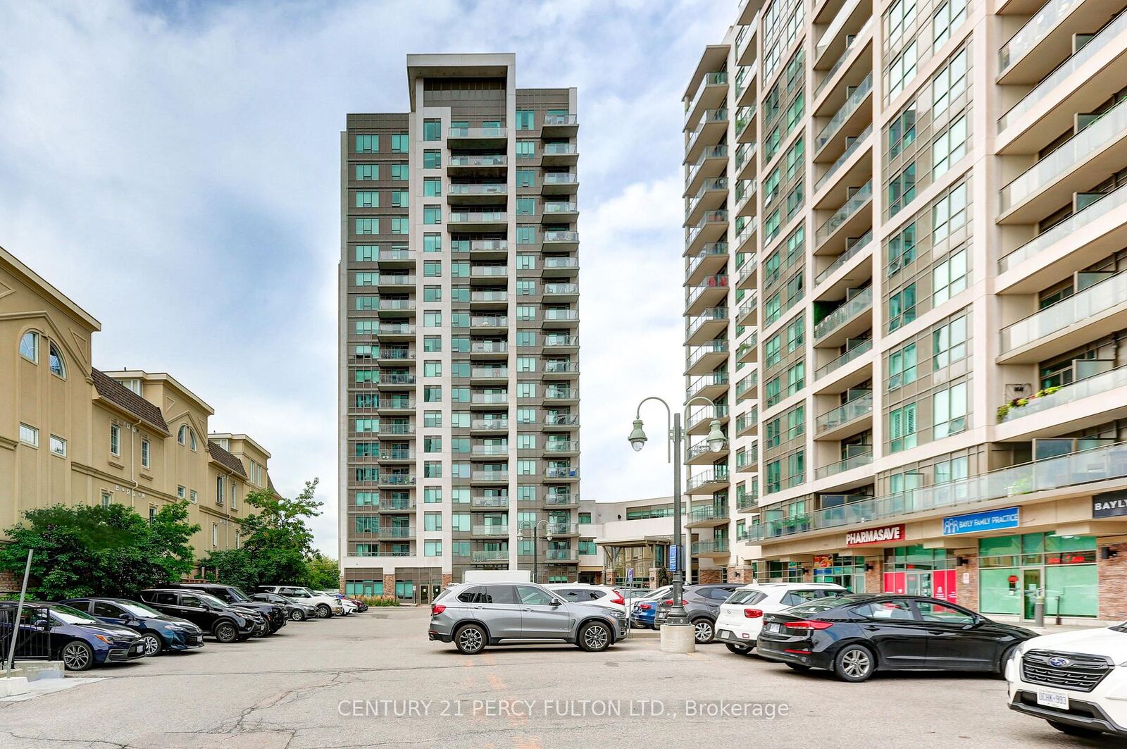 Property Photo: 1215 Bayly Street 1409 ON L1W 1L7