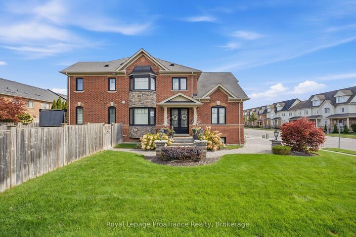 Property Photo:  110 Kenneth Hobbs Avenue  ON L1R 0J3 