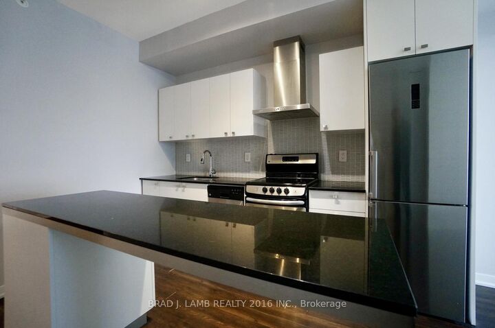 Property Photo:  51 East Liberty Street 2211  ON M6K 3P8 