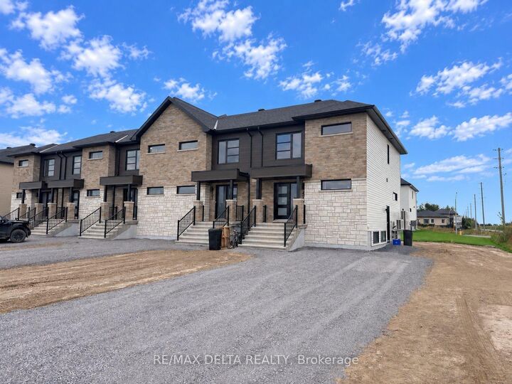 Property Photo:  51 Carpe Street  ON K0A 1M0 