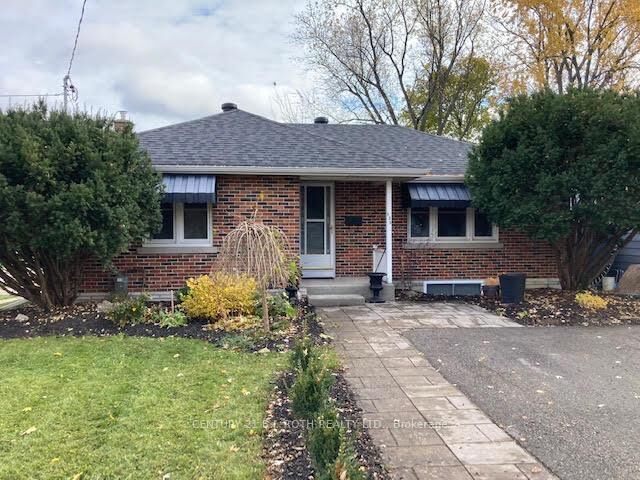 Property Photo: 133 Cook Street ON L4M 4G8