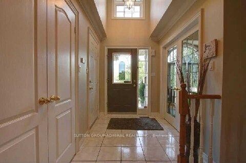 Property Photo:  153 Niagara Drive Main Level,  ON L1G 8A6 