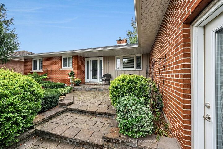 Property Photo:  20 Rodcliff Road  ON L0G 1W0 