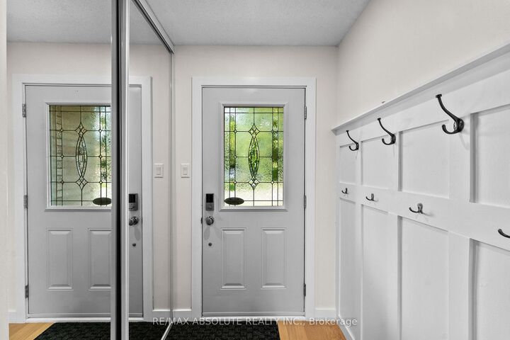 Property Photo:  32 Greer Street  ON K2S 1H7 