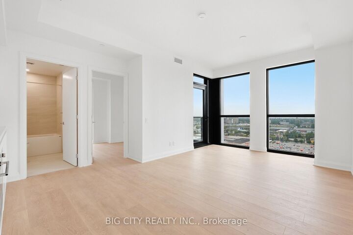 Property Photo:  25 Frederick Todd Way 2010  ON M4G 0C9 