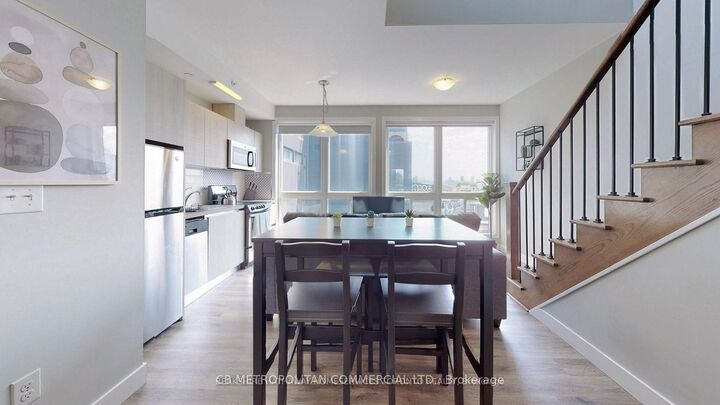 Property Photo:  335 College Street 403  ON M5T 1S2 