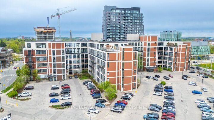 Property Photo:  410 King Street W 614  ON N2G 1C3 