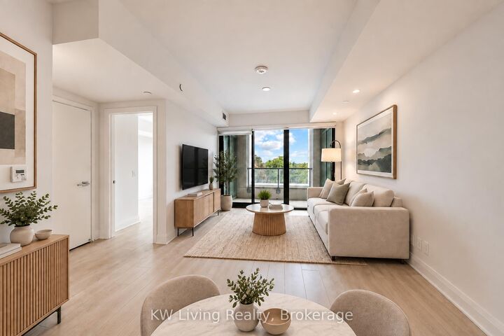 Property Photo:  33 Frederick Todd Way 424  ON M4G 0C9 
