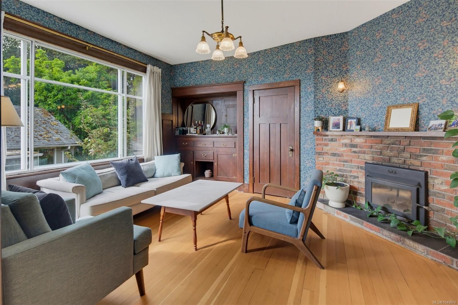 Property Photo: 2734 Avebury Ave BC V8R 3W4
